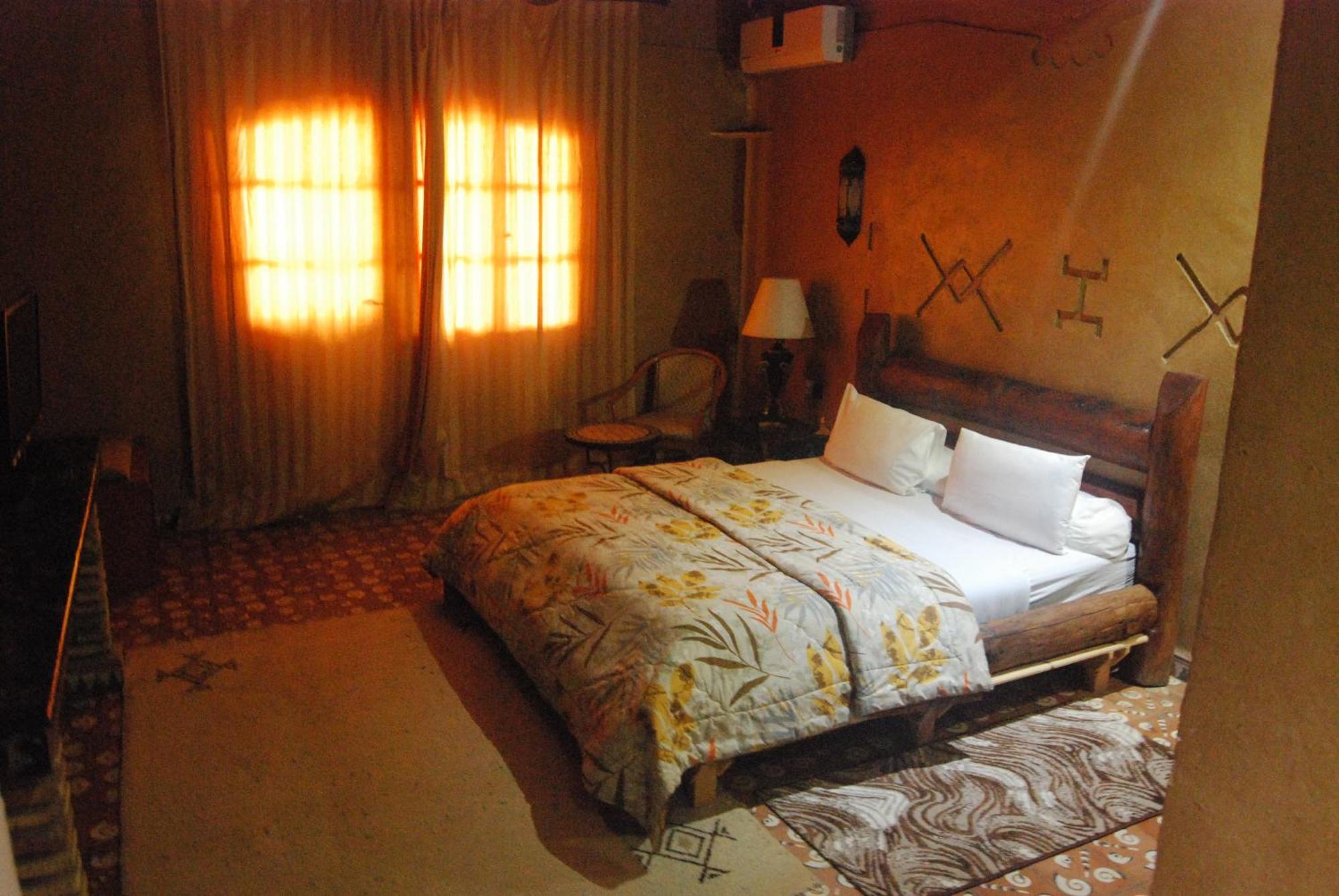 Hotel Taddart Midelt Buitenkant foto
